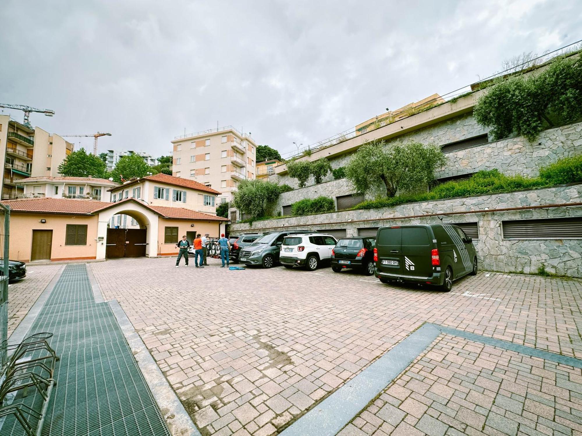 Hotel Bello By Ostello Bello Finale Ligure Εξωτερικό φωτογραφία