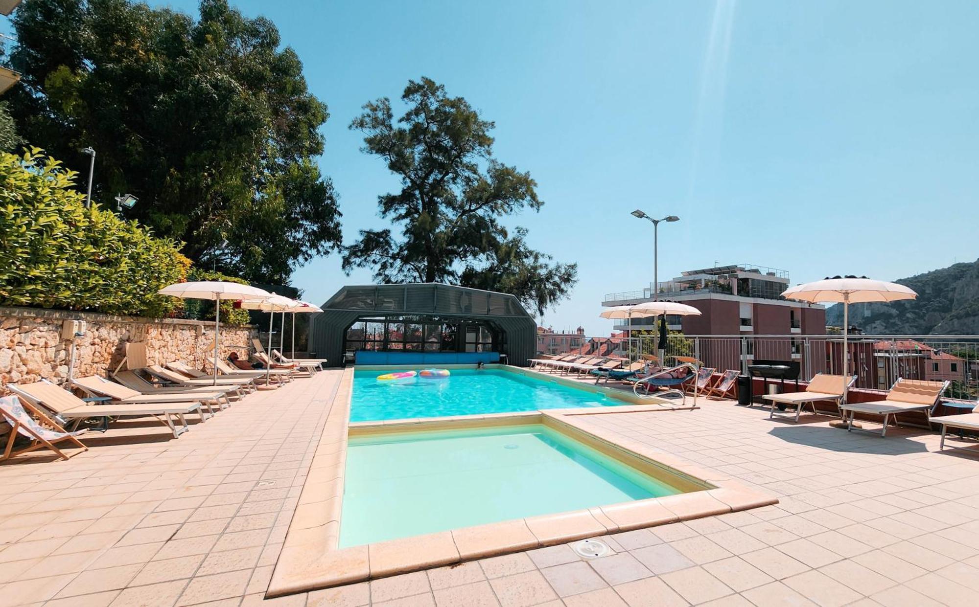 Hotel Bello By Ostello Bello Finale Ligure Εξωτερικό φωτογραφία