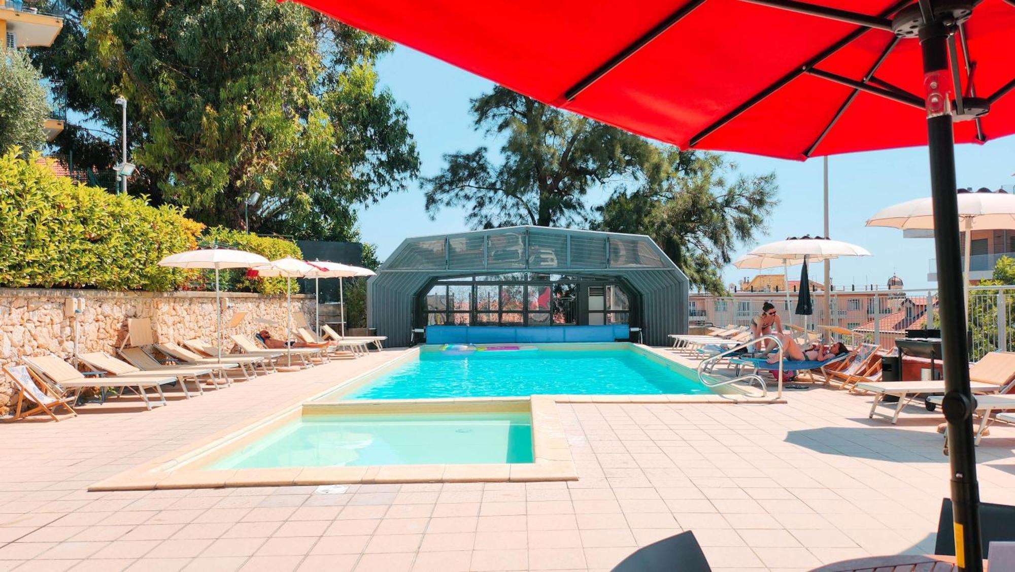 Hotel Bello By Ostello Bello Finale Ligure Εξωτερικό φωτογραφία